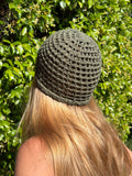 Bonnet crochet kaki